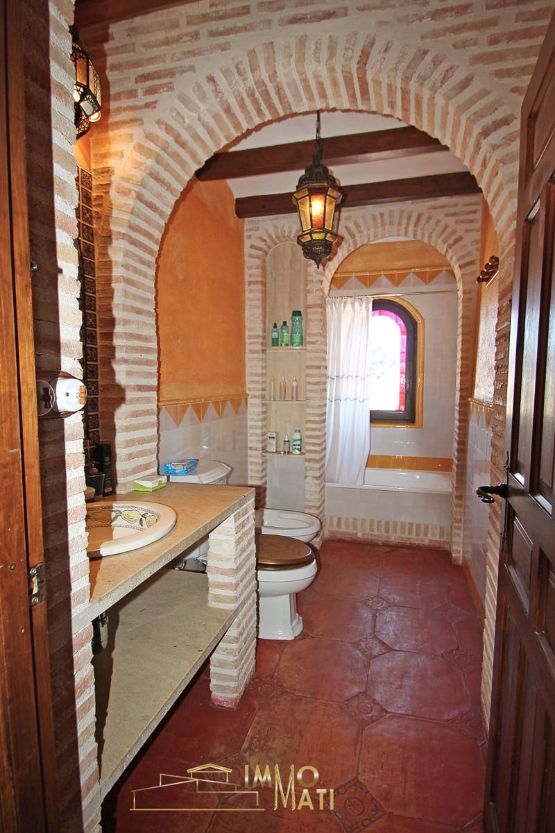 Chalet de 5 habitaciones en Santa Pola en venta con garaje - 749.995 € (Ref: 9893044)