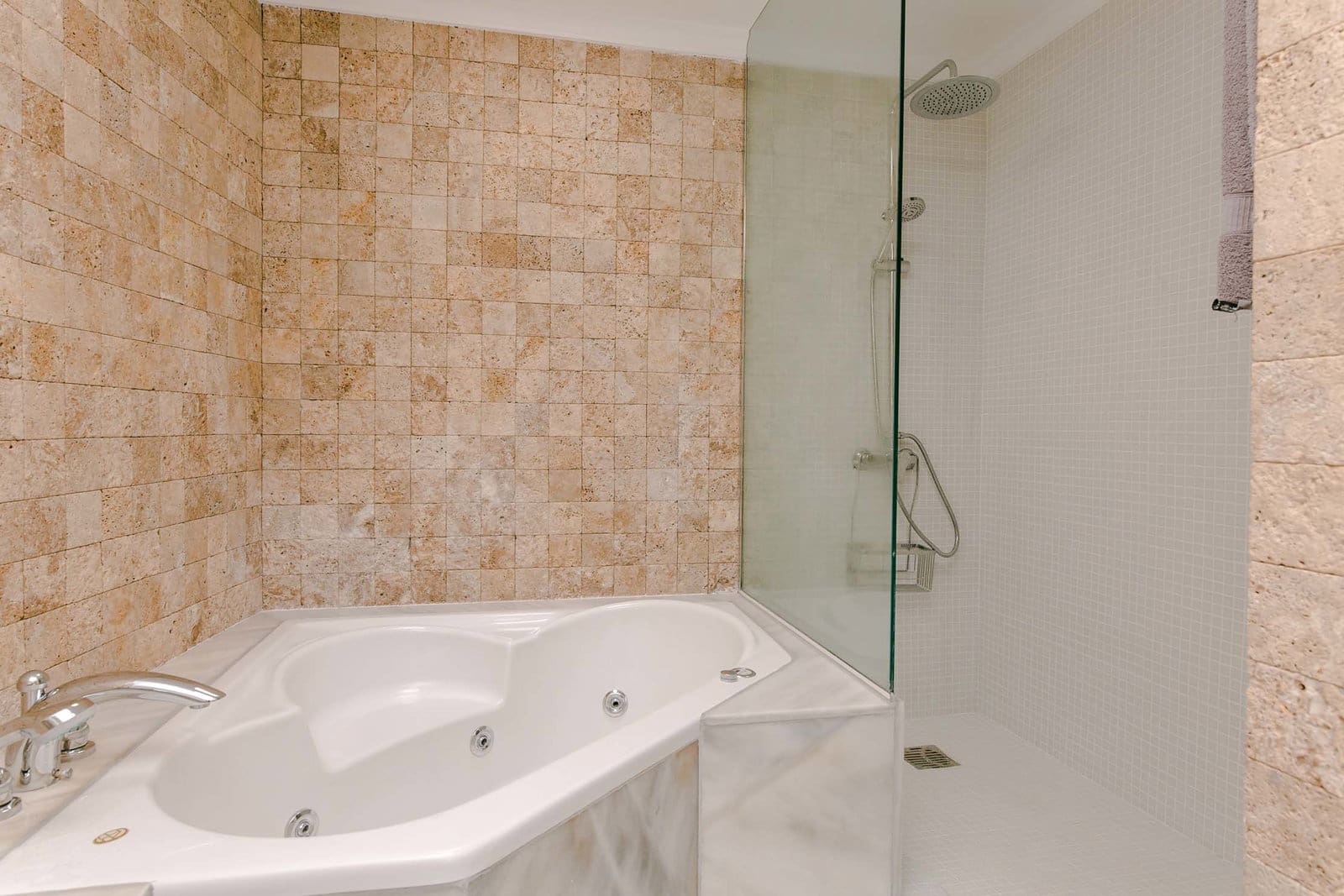 2 bedroom Villa for sale in La Matanza de Acentejo with pool garage - € 1,400,000 (Ref: 10019757)