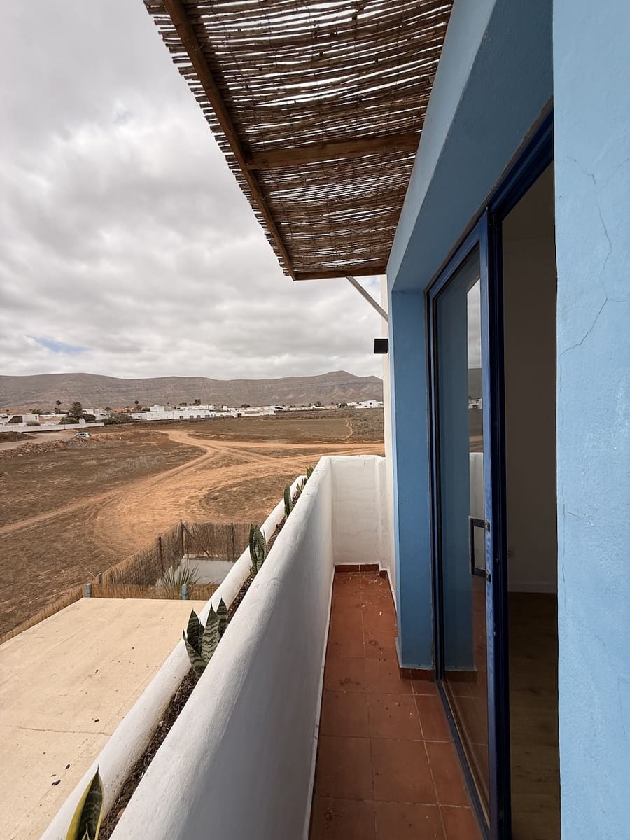 2 bedroom Apartment for sale in La Oliva with garage - € 265,000 (Ref: 10037711)