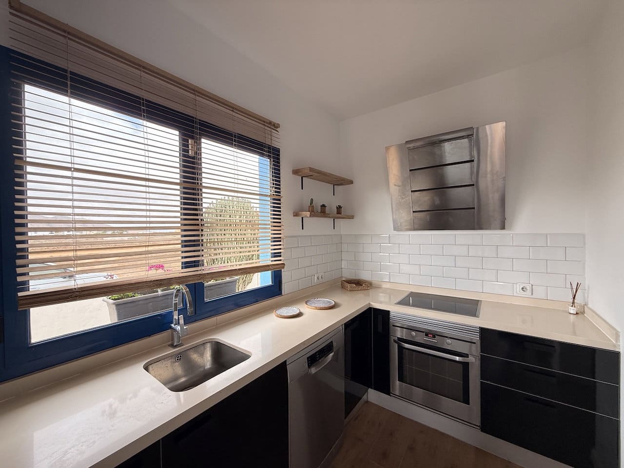 2 bedroom Apartment for sale in La Oliva with garage - € 249,000 (Ref: 10037711)
