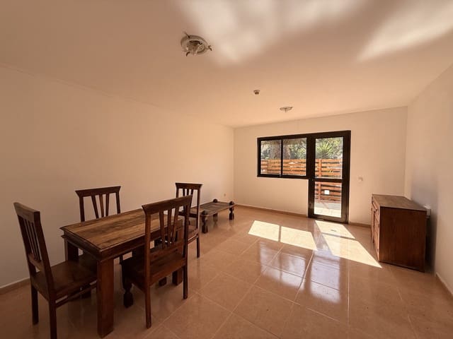 1 sovrum Lägenhet till salu i Corralejo, La Oliva med pool garage - 160 000 € (Ref: 10130700)