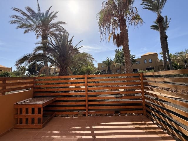 1 sovrum Lägenhet till salu i Corralejo, La Oliva med pool garage - 160 000 € (Ref: 10130700)