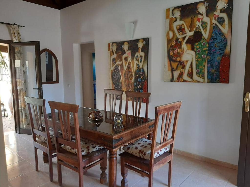 3 bedroom Villa for sale in Corralejo with pool garage - € 500,000 (Ref: 10130701)