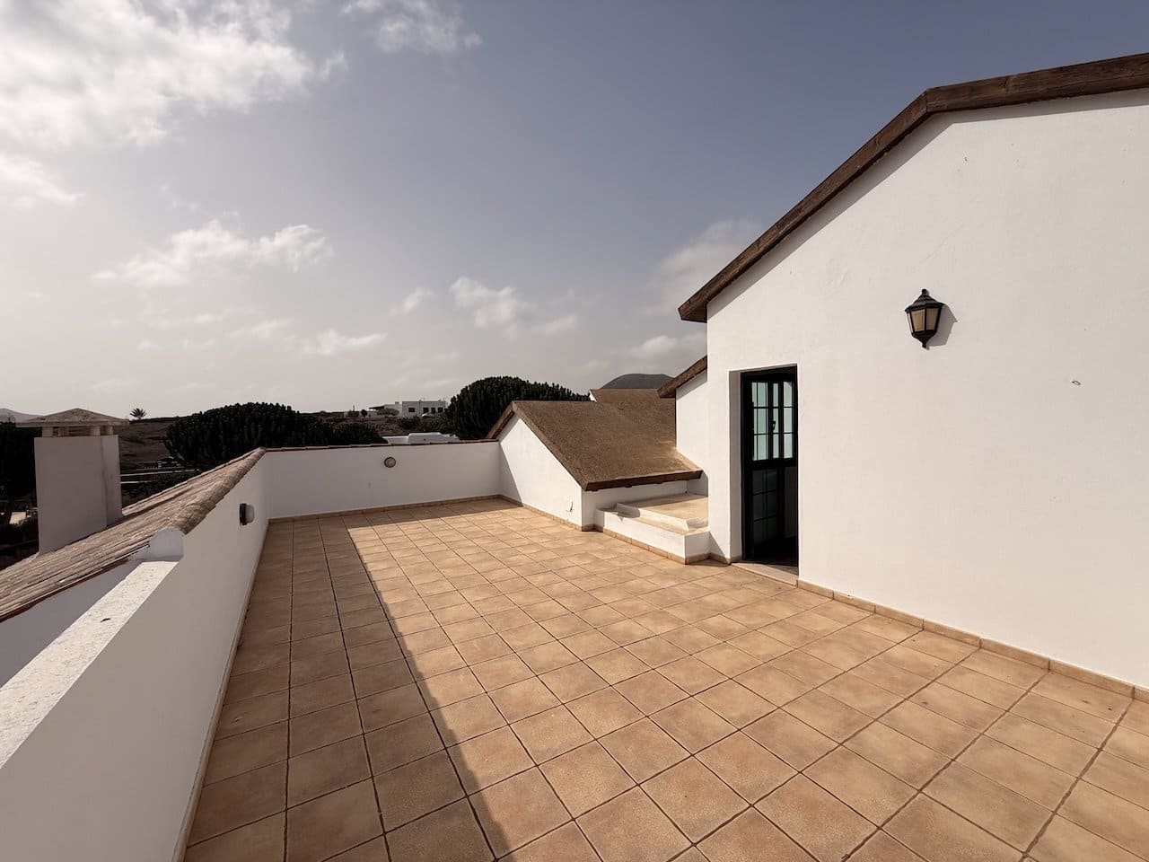 3 soveværelse Villa til salg i La Oliva med swimmingpool garage - € 460.000 (Ref: 10140488)