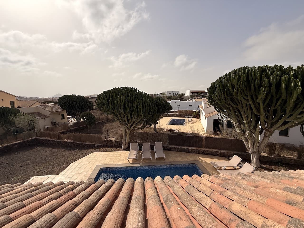 3 soveværelse Villa til salg i La Oliva med swimmingpool garage - € 460.000 (Ref: 10140488)