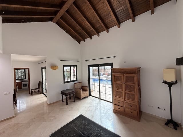 3 camera da letto Villa in vendita in La Oliva con piscina garage - 460.000 € (Rif: 10140489)