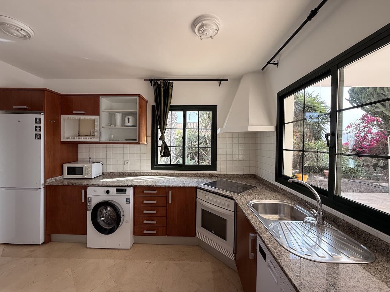 3 camera da letto Villa in vendita in La Oliva con piscina garage - 460.000 € (Rif: 10140489)