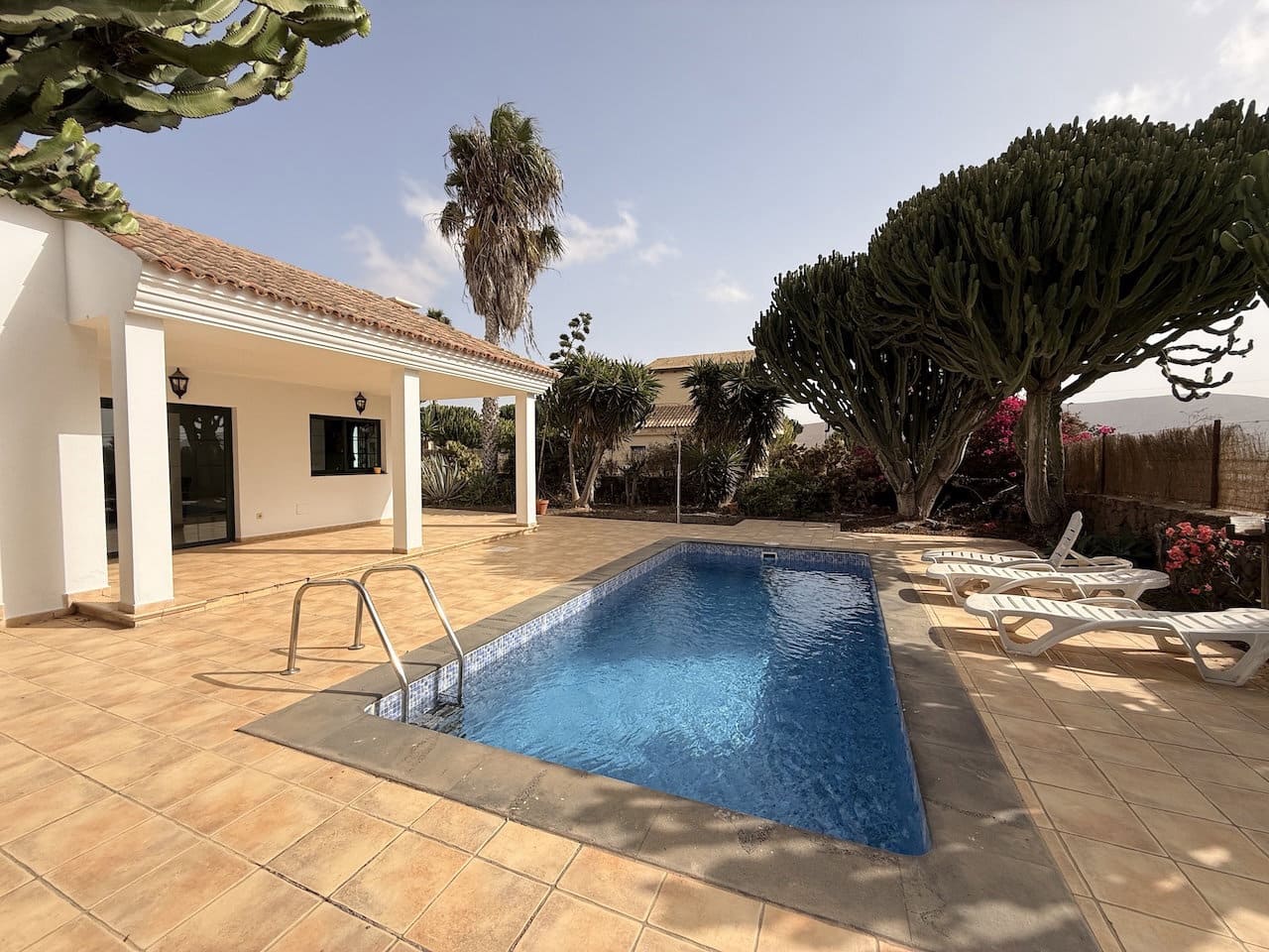 3 camera da letto Villa in vendita in La Oliva con piscina garage - 460.000 € (Rif: 10140489)