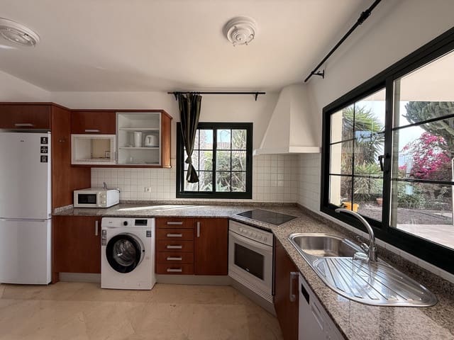 3 camera da letto Villa in vendita in La Oliva con piscina garage - 460.000 € (Rif: 10140489)