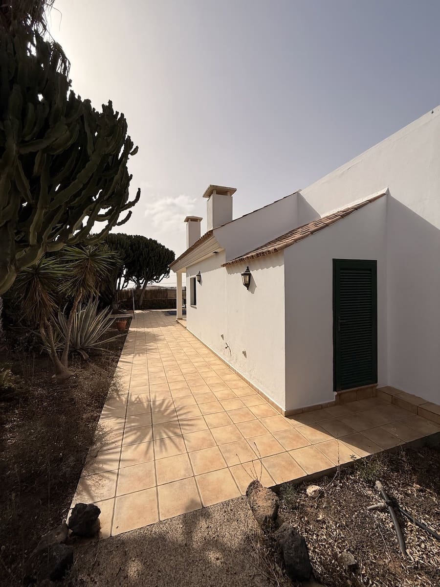 3 camera da letto Villa in vendita in La Oliva con piscina garage - 460.000 € (Rif: 10140489)