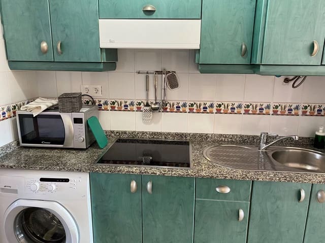 2 slaapkamer Appartement te koop in Corralejo, La Oliva met zwembad garage - € 320.000 (Ref: 10160454)