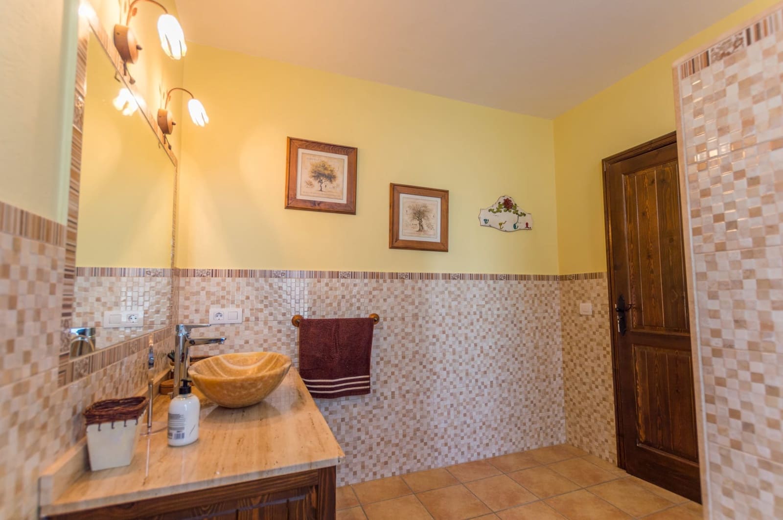 5 bedroom Villa for sale in Lajares with pool garage - € 849,000 (Ref: 7669343)