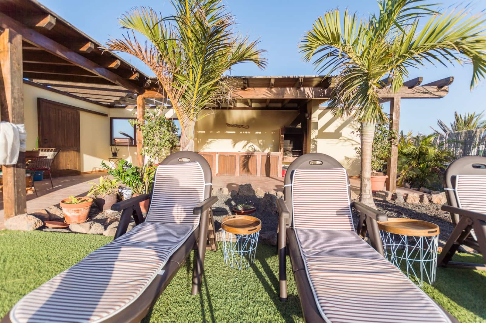 5 bedroom Villa for sale in Lajares with pool garage - € 849,000 (Ref: 7669343)