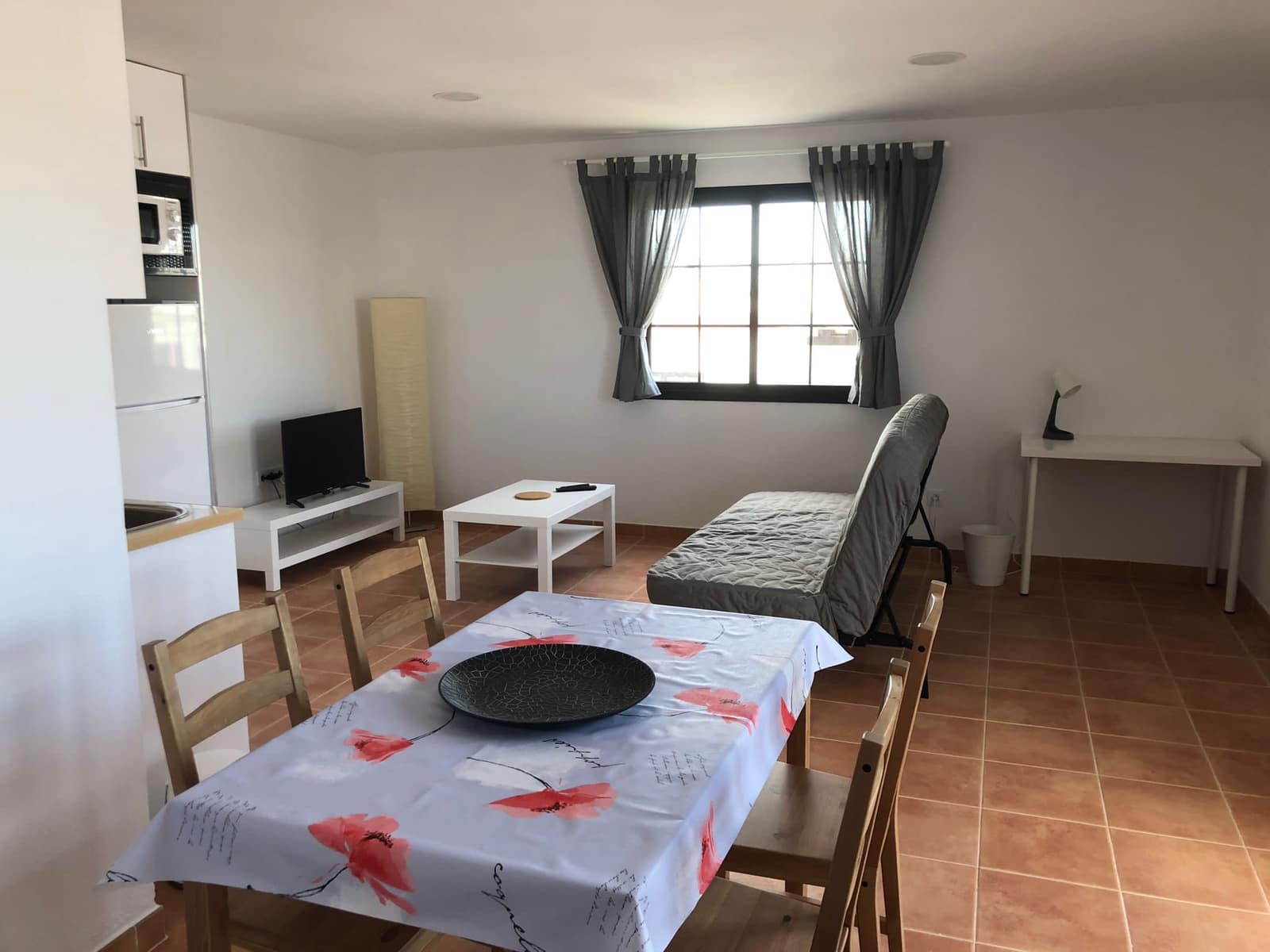 4 soveværelse Villa til salg i Corralejo med swimmingpool - € 579.000 (Ref: 8000988)