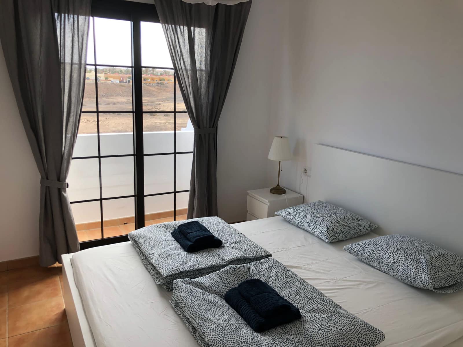 4 soveværelse Villa til salg i Corralejo med swimmingpool - € 579.000 (Ref: 8000988)