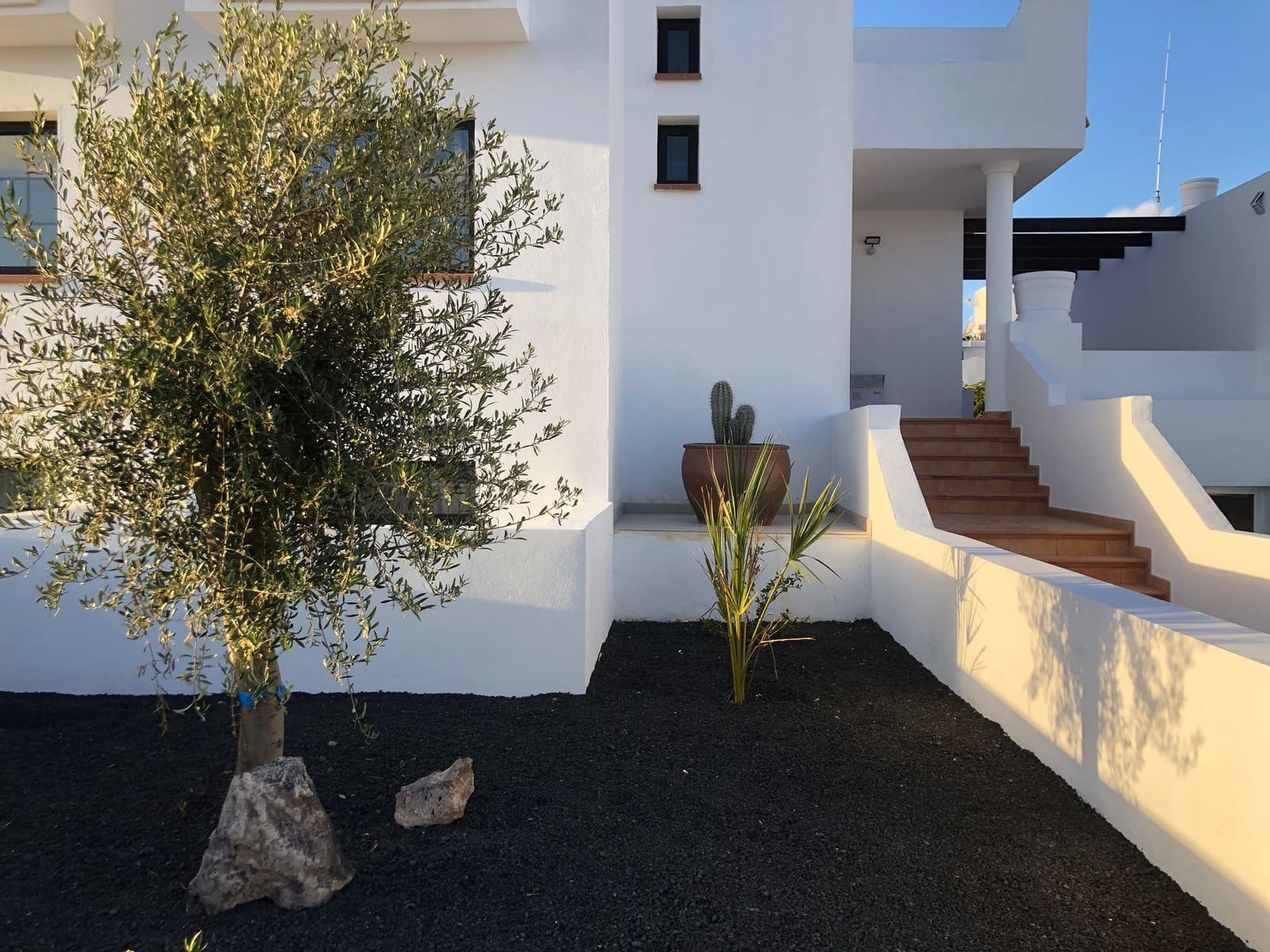 4 soveværelse Villa til salg i Corralejo med swimmingpool - € 579.000 (Ref: 8000988)