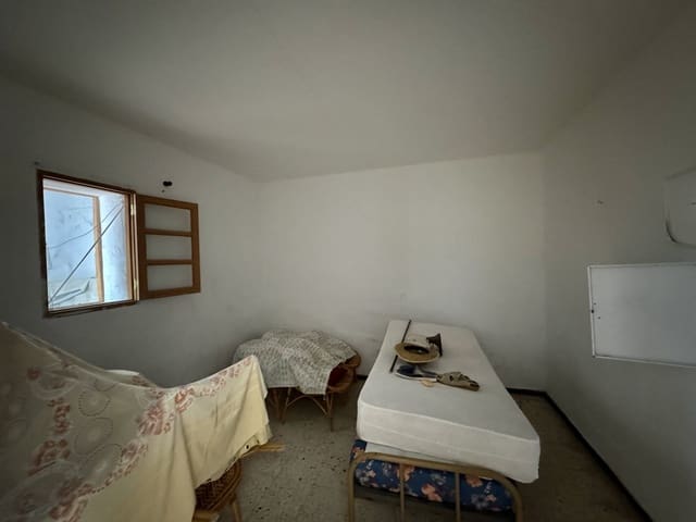 7 bedroom Townhouse for sale in Corralejo, La Oliva - € 585,000 (Ref: 8501040)