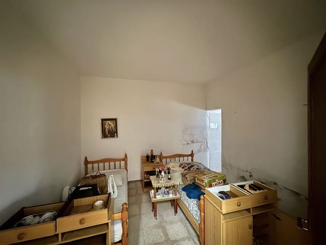 7 bedroom Townhouse for sale in Corralejo, La Oliva - € 585,000 (Ref: 8501040)