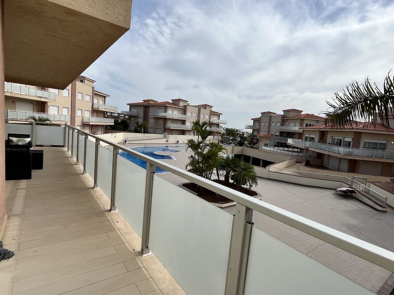 3 soveværelse Lejlighed til salg i Amarilla Golf med swimmingpool garage - € 315.800 (Ref: 8676613)