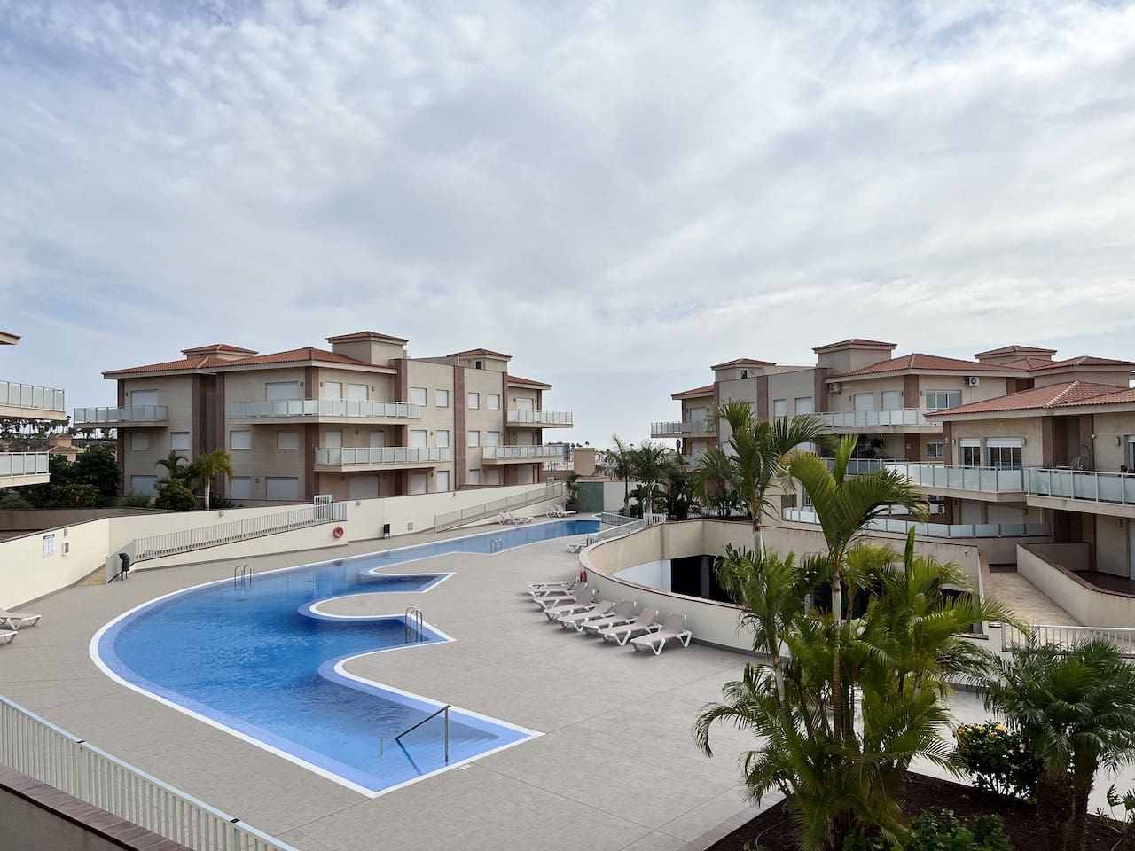 3 soveværelse Lejlighed til salg i Amarilla Golf med swimmingpool garage - € 315.800 (Ref: 8676613)