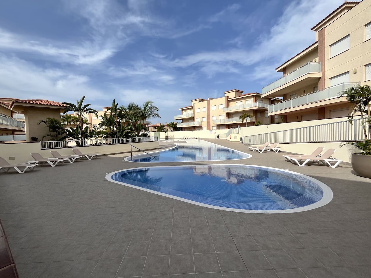 2 soveværelse Lejlighed til salg i Amarilla Golf med swimmingpool garage - € 346.400 (Ref: 8677323)