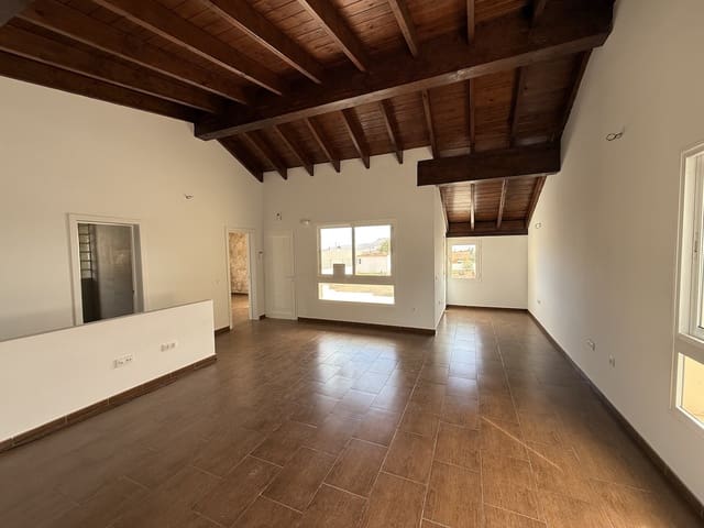 3 camera da letto Villa in vendita in Triquivijate, Antigua con garage - 320.000 € (Rif: 8824327)