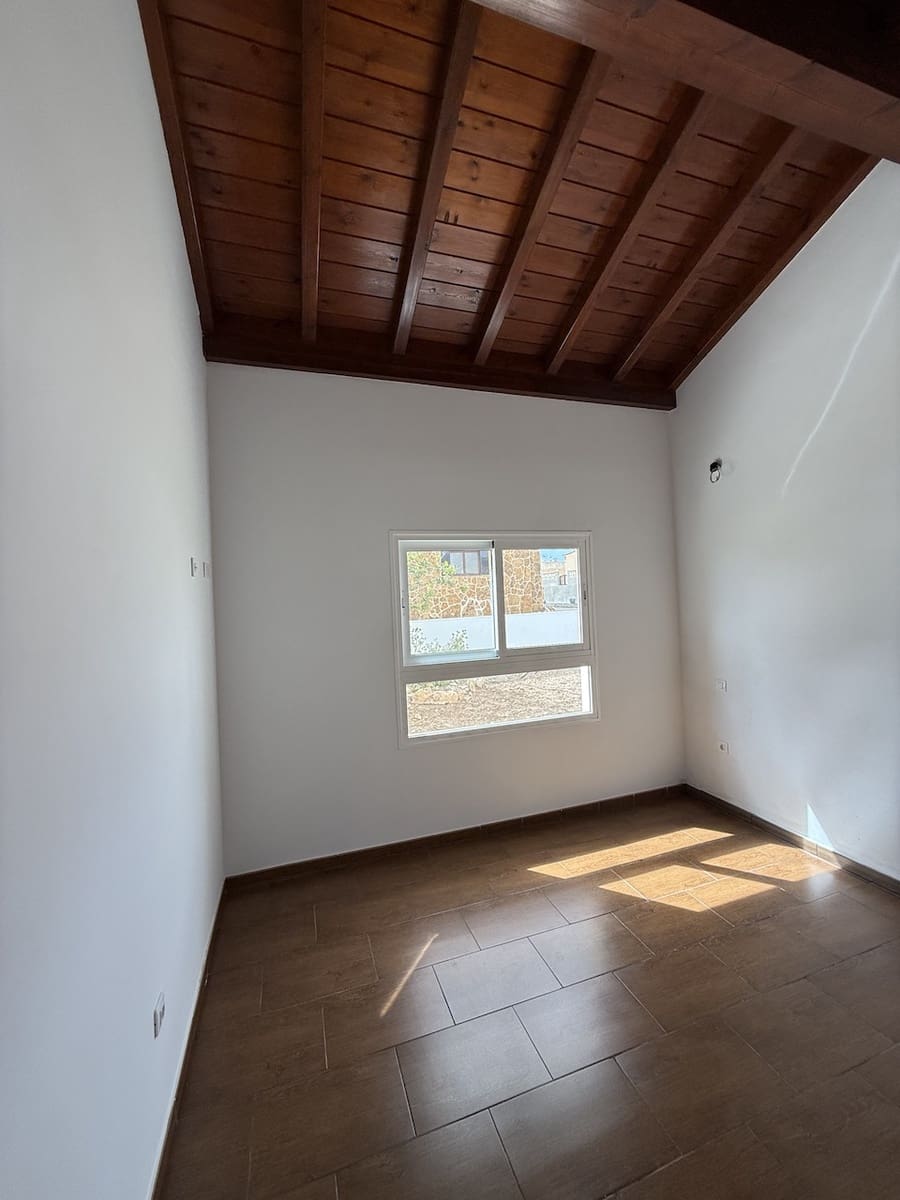 3 soveværelse Villa til salg i Triquivijate med garage - € 320.000 (Ref: 8824327)