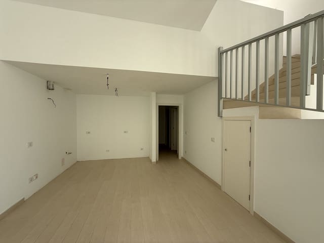 2 makuuhuone Huoneisto myytävänä paikassa Amarilla Golf, San Miguel de Abona mukana uima-altaan 
autotalli - 346 400 € (Ref: 8830513)