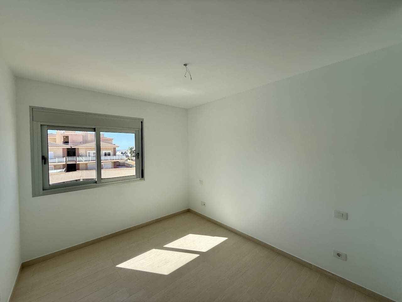 3 soveværelse Lejlighed til salg i Amarilla Golf med swimmingpool garage - € 315.800 (Ref: 8830514)