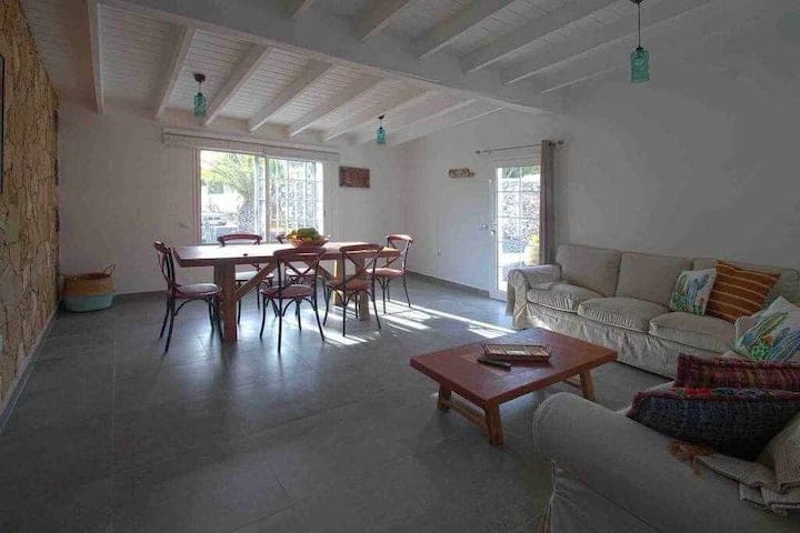 9 soveværelse Finca/Landehus til salg i La Pared med garage - € 1.500.000 (Ref: 8899656)