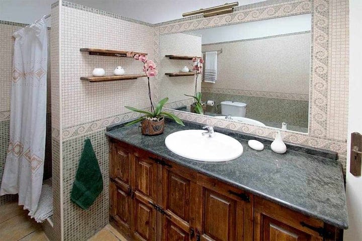 9 soveværelse Finca/Landehus til salg i La Pared med garage - € 1.500.000 (Ref: 8899656)