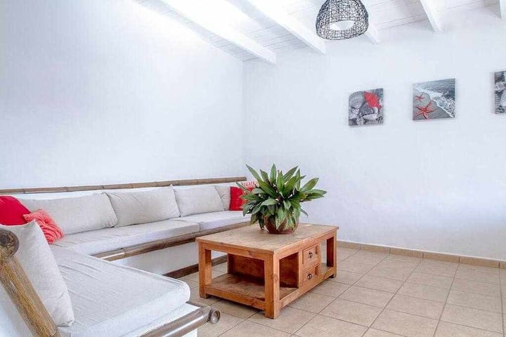 9 soveværelse Finca/Landehus til salg i La Pared med garage - € 1.500.000 (Ref: 8899656)