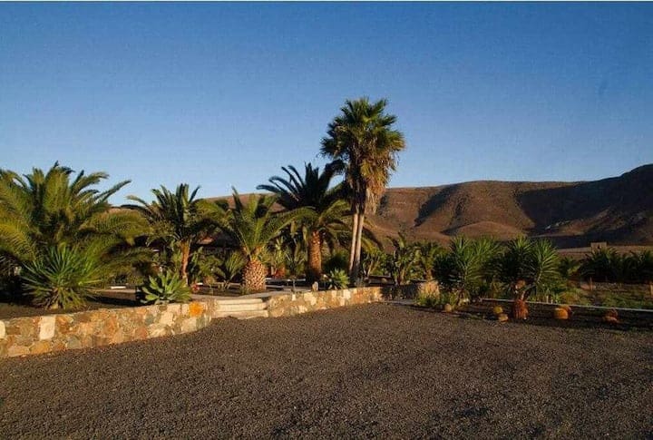 9 soveværelse Finca/Landehus til salg i La Pared med garage - € 1.500.000 (Ref: 8899656)