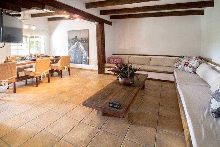 9 soverom Finca/Herregård til salgs i La Pared med garasje - € 1 500 000 (Ref: 8899656)