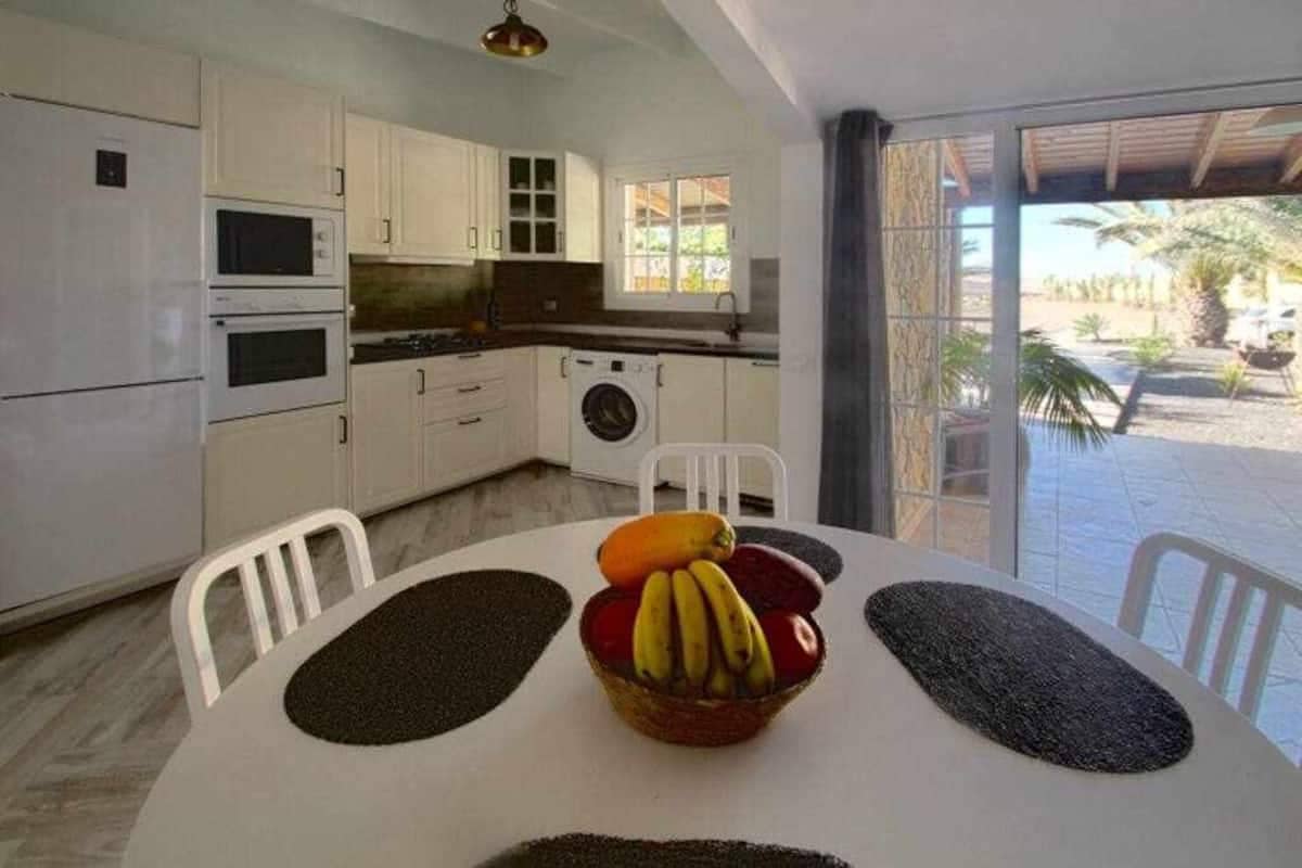 9 soverom Finca/Herregård til salgs i La Pared med garasje - € 1 500 000 (Ref: 8899656)