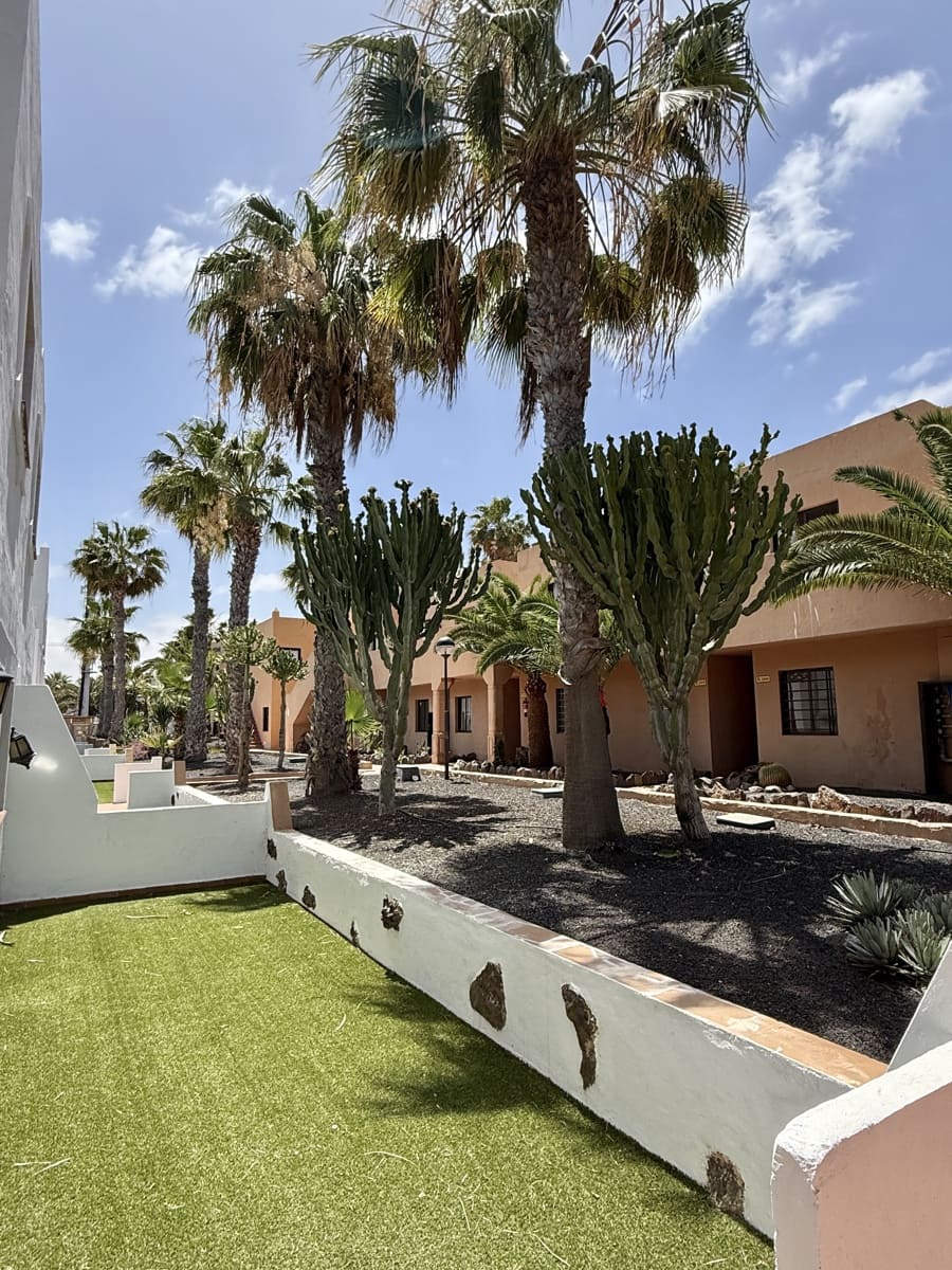 2 soveværelse Lejlighed til salg i Corralejo med swimmingpool garage - € 199.000 (Ref: 8942607)