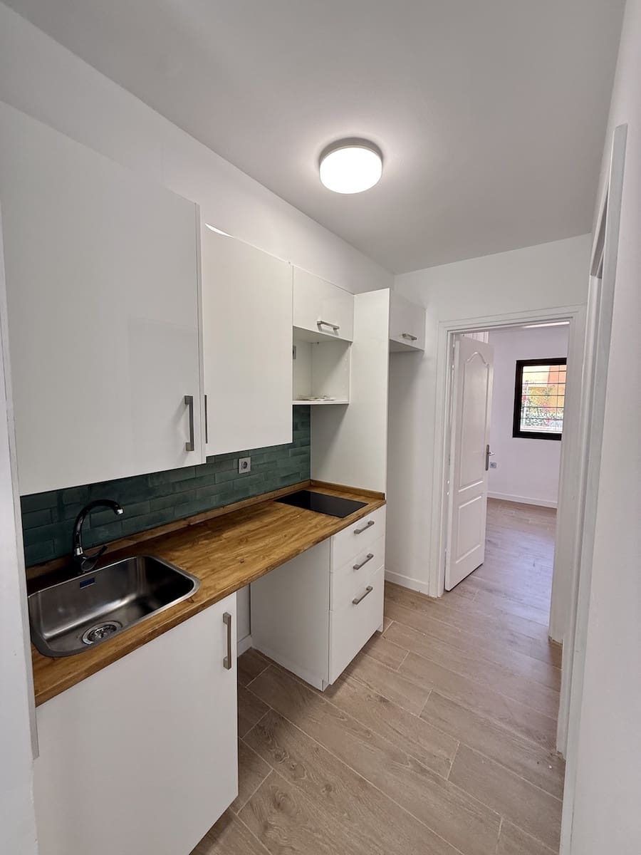 2 soveværelse Lejlighed til salg i Corralejo med swimmingpool garage - € 199.000 (Ref: 8942607)