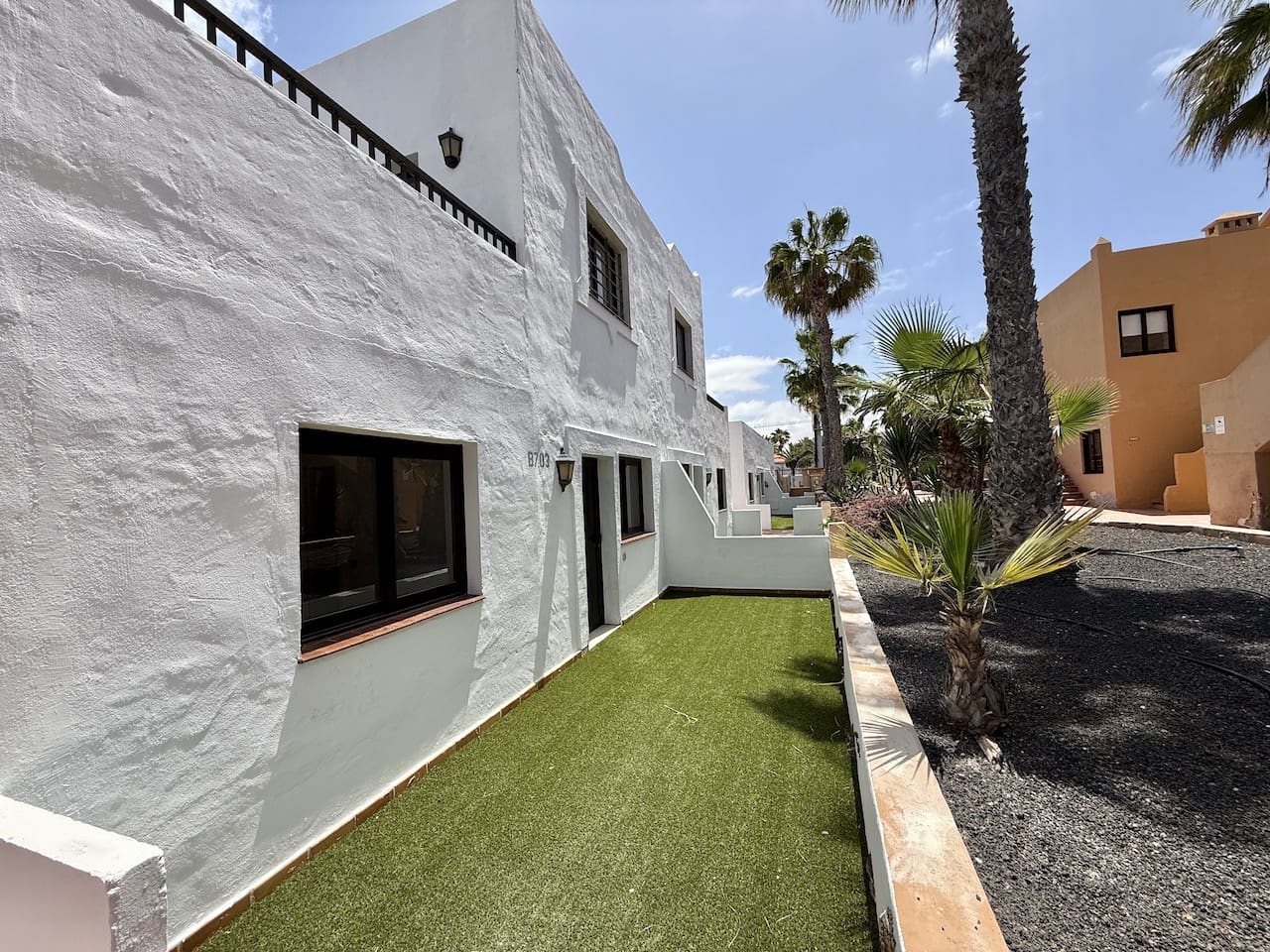 2 soveværelse Lejlighed til salg i Corralejo med swimmingpool garage - € 199.000 (Ref: 8942607)