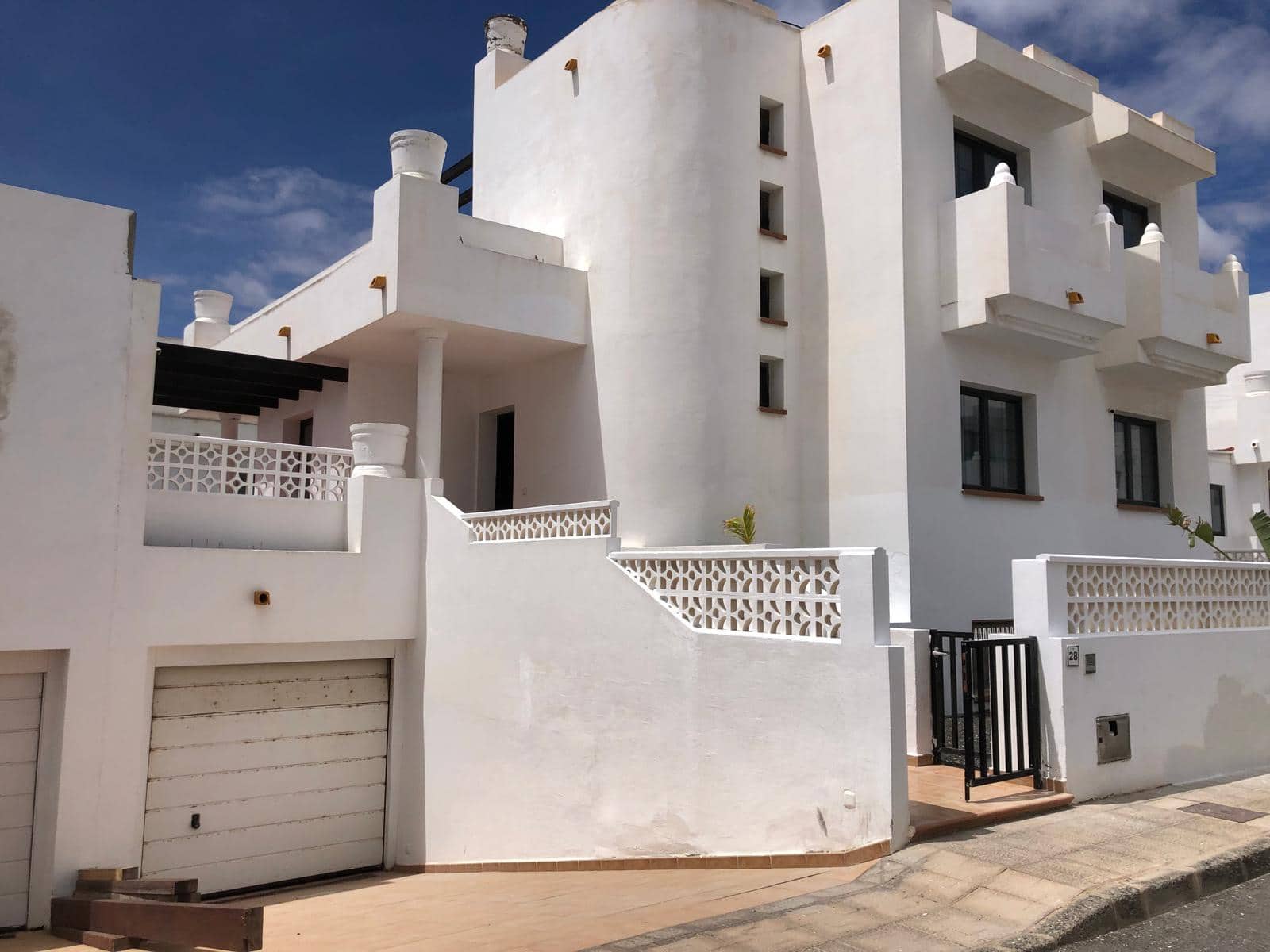 4 camera da letto Villa in vendita in Corralejo con garage - 435.000 € (Rif: 8973312)