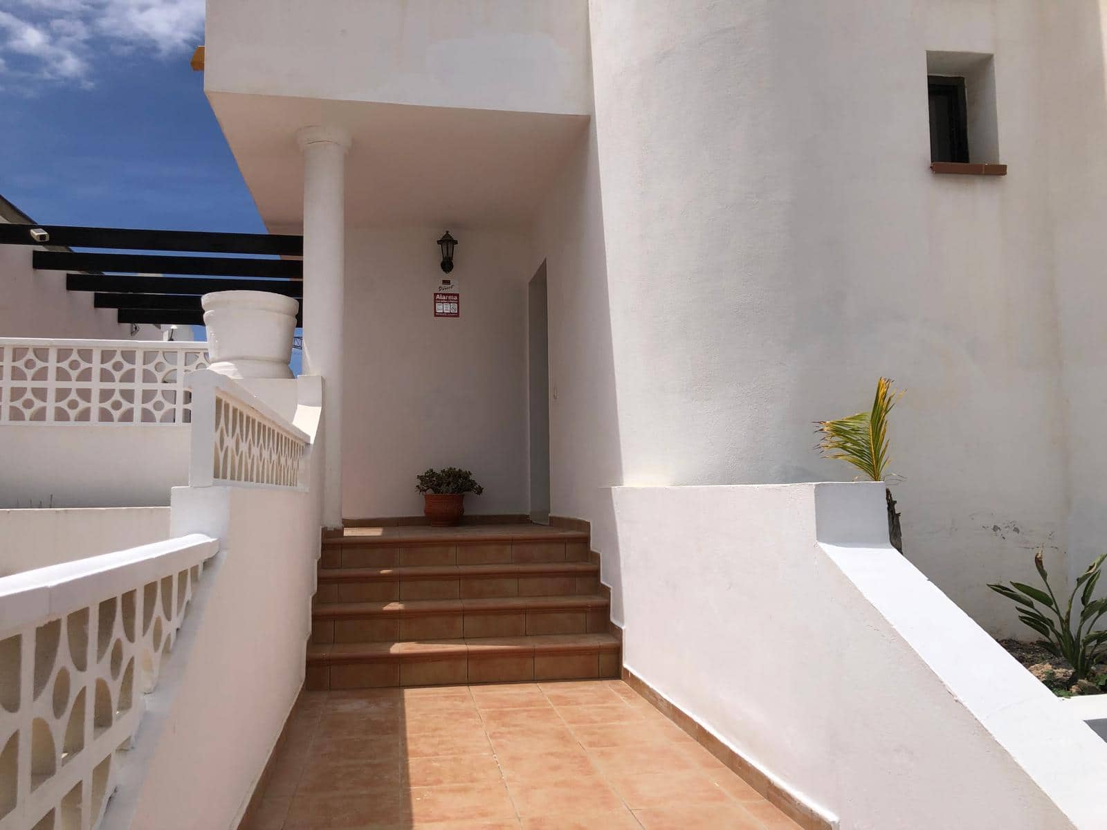 4 camera da letto Villa in vendita in Corralejo con garage - 435.000 € (Rif: 8973312)