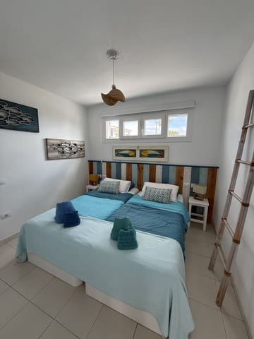 1 bedroom Apartment for sale in Corralejo, La Oliva - € 230,000 (Ref: 9074250)