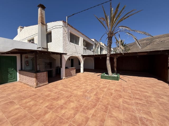 Commercial for sale in Pájara with garage - € 265,000 (Ref: 9293506)