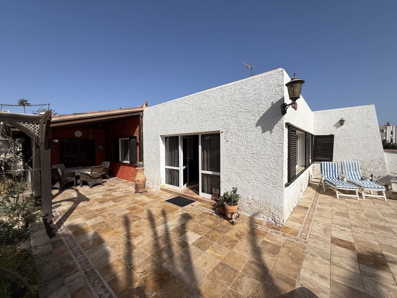 2 soveværelse Villa til salg i Corralejo med garage - € 680.000 (Ref: 9298734)
