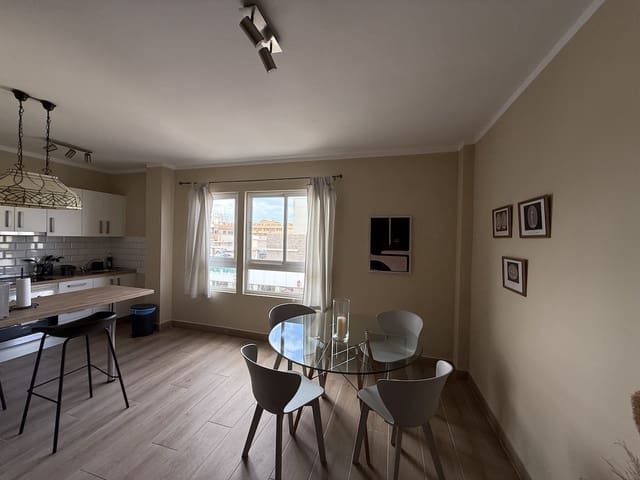 2 soveværelse Lejlighed til salg i Corralejo, La Oliva - € 260.000 (Ref: 9301909)