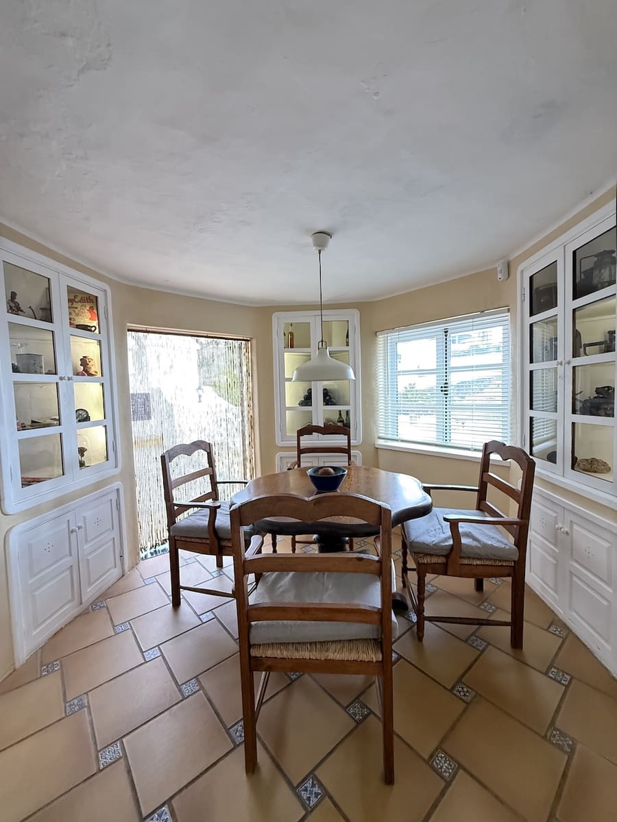 4 bedroom Villa for sale in Nazaret with garage - € 690,000 (Ref: 9311423)