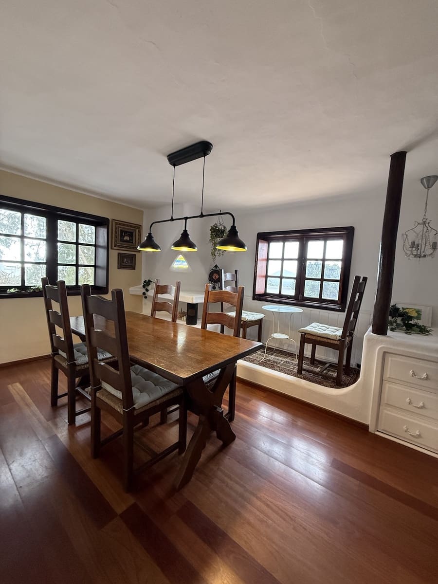 4 bedroom Villa for sale in Nazaret with garage - € 690,000 (Ref: 9311423)