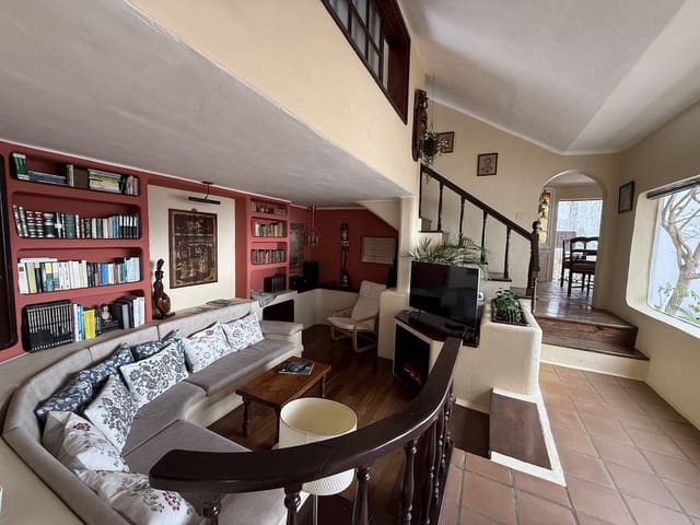 4 soveværelse Villa til salg i Nazaret, Teguise med garage - € 690.000 (Ref: 9311423)