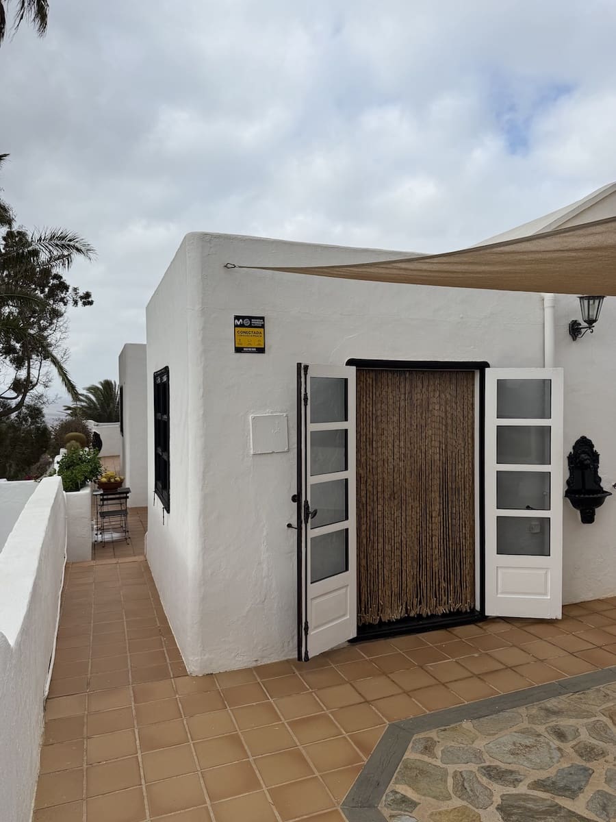 4 bedroom Villa for sale in Nazaret with garage - € 690,000 (Ref: 9311423)