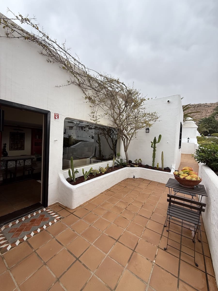 4 bedroom Villa for sale in Nazaret with garage - € 690,000 (Ref: 9311423)