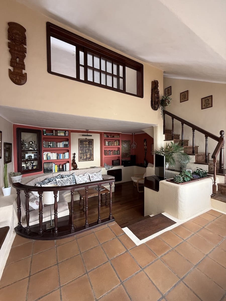 4 bedroom Villa for sale in Nazaret with garage - € 690,000 (Ref: 9311423)